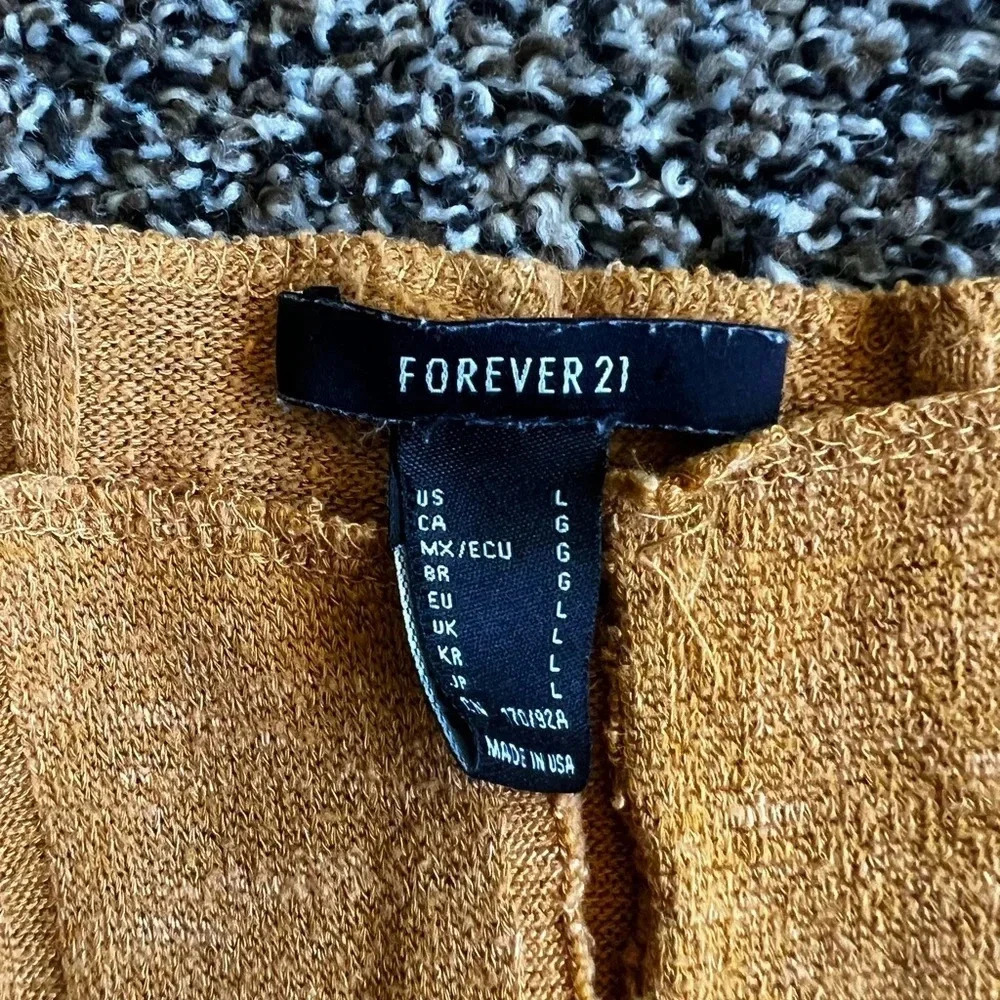 Forever 21 oversized cropped top - Picture 7 of 8